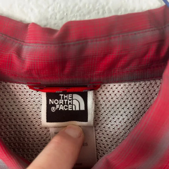 The North Face mens red plaid performance button down shirt size M - Picture 6 of 13